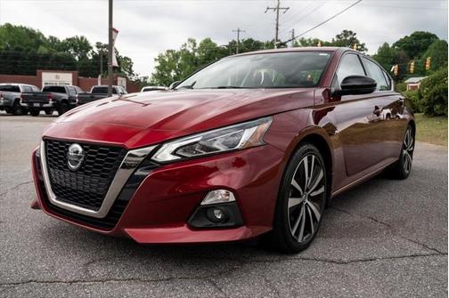 2021 Nissan Altima SR FWD