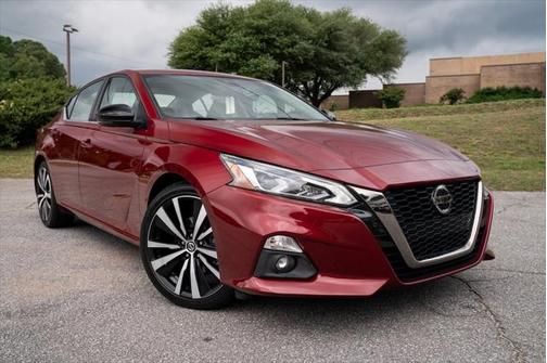 2021 Nissan Altima SR FWD