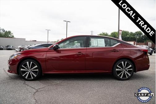 2021 Nissan Altima SR FWD