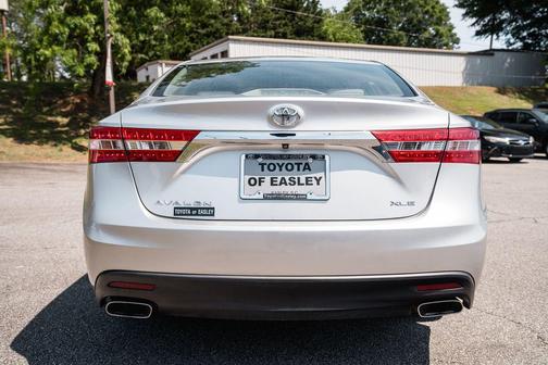 Classic Silver Metallic 2014 Toyota Avalon XLE