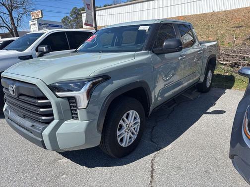 2024 Toyota Tundra SR5