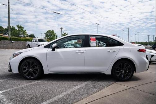 2025 Toyota Corolla SE
