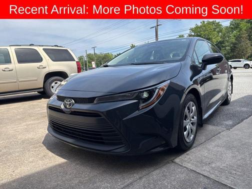 Underground 2025 Toyota Corolla LE