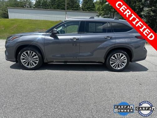 2023 Toyota Highlander Hybrid Platinum