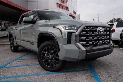 2025 Toyota Tundra Hybrid Platinum