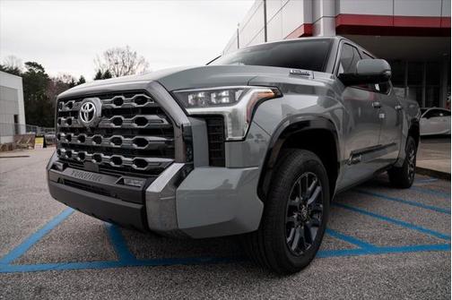 2025 Toyota Tundra Hybrid Platinum