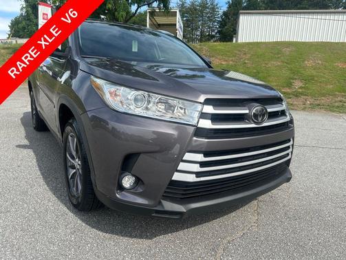 Predawn Gray Mica 2019 Toyota Highlander XLE