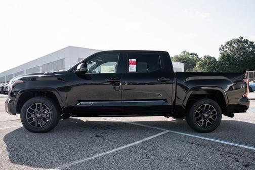 2025 Toyota Tundra Hybrid Platinum
