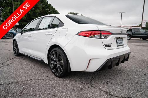 Ice Cap 2025 Toyota Corolla SE