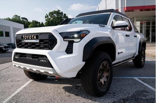 2025 Toyota Tacoma Hybrid Trailhunter