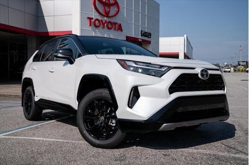 2025 Toyota RAV4 Hybrid SE