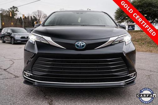 2023 Toyota Sienna XLE