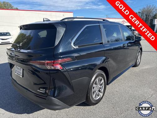 2023 Toyota Sienna XLE