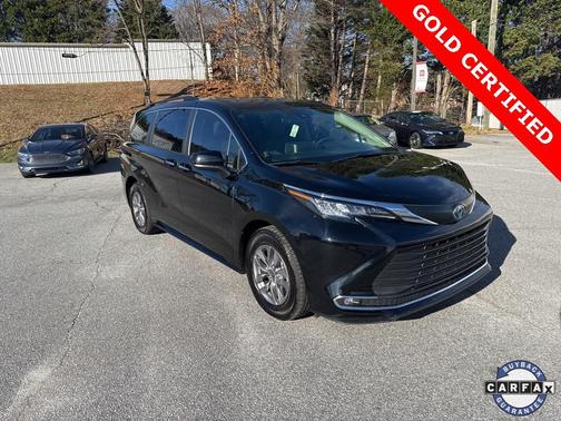 2023 Toyota Sienna XLE