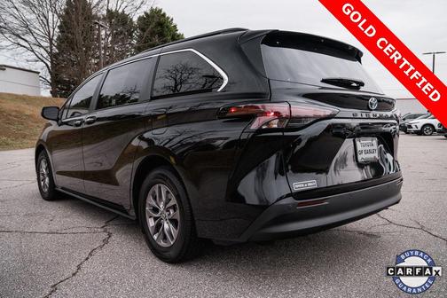 2023 Toyota Sienna XLE