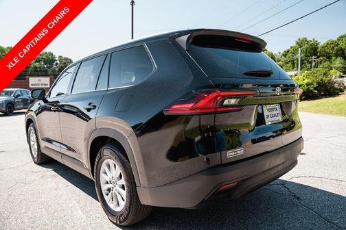 Midnight Black Metallic 2025 Toyota Grand Highlander XLE