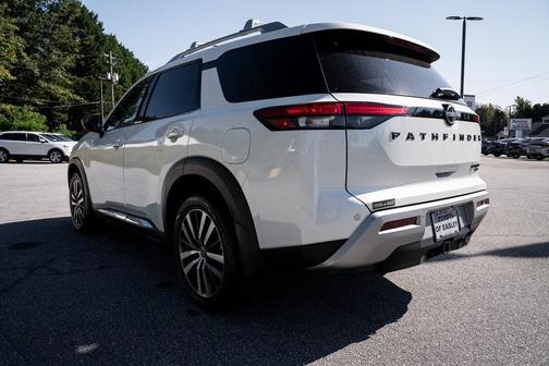 2024 Nissan Pathfinder Platinum 4WD