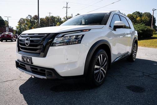 2024 Nissan Pathfinder Platinum 4WD