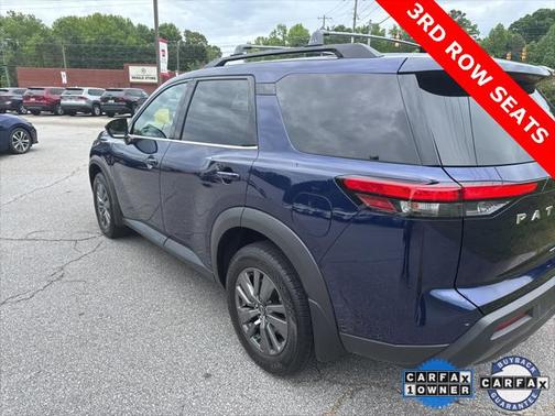2023 Nissan Pathfinder SV FWD