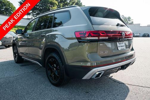 2025 Volkswagen Atlas 2.0T Peak Edition