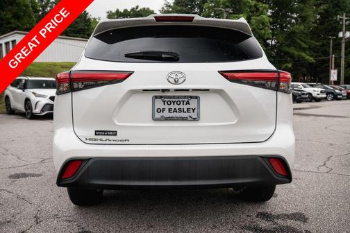 Pearl 2022 Toyota Highlander L