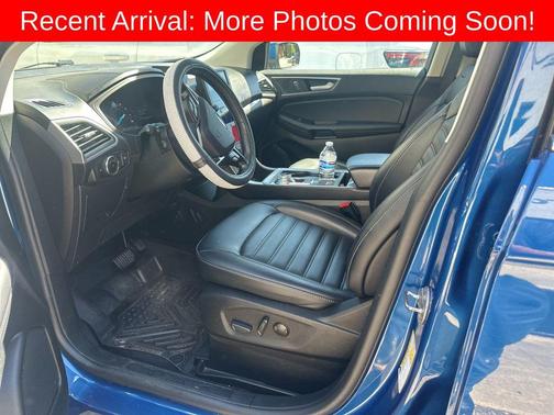 Blue Metallic 2024 Ford Edge SEL