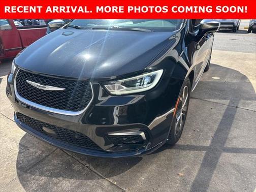 2022 Chrysler Pacifica L