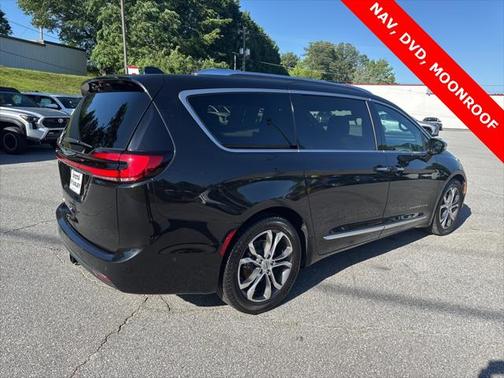 2022 Chrysler Pacifica L