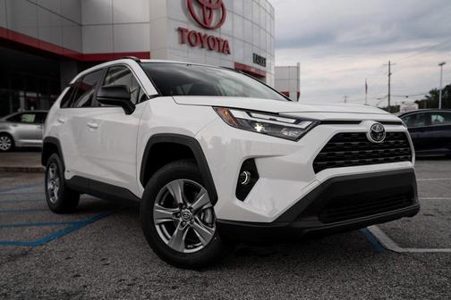 2025 Toyota RAV4 Hybrid LE