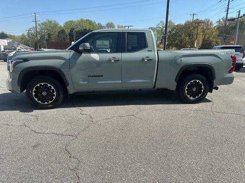 Gray 2022 Toyota Tundra SR5