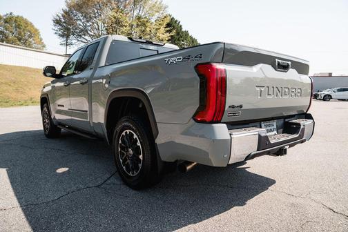 2022 Toyota Tundra SR5