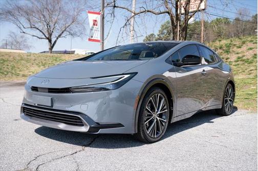 2023 Toyota Prius XLE
