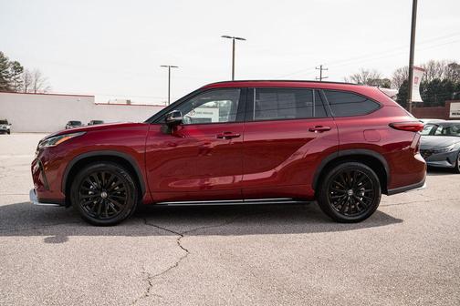 2023 Toyota Highlander XSE