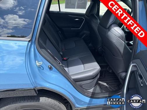 2023 Toyota RAV4 Hybrid SE