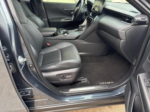 2021 Toyota Venza Limited