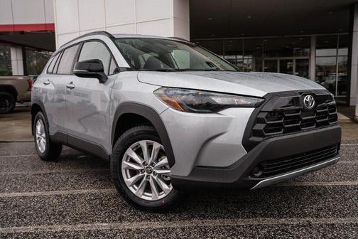 2026 Toyota Corolla Cross LE