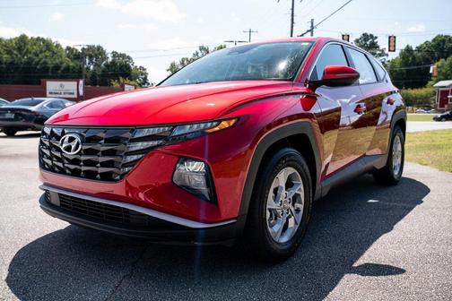 2022 Hyundai TUCSON SE