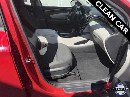 2022 Hyundai TUCSON SE
