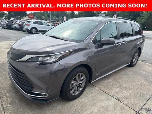 2021 Toyota Sienna XLE 7 Passenger