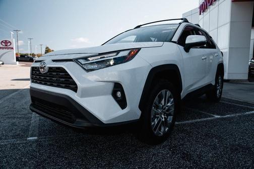 2025 Toyota RAV4 XLE Premium
