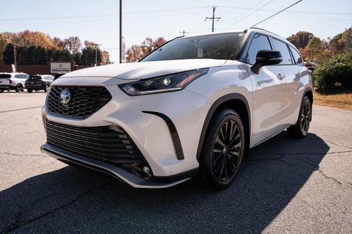 2024 Toyota Highlander XSE