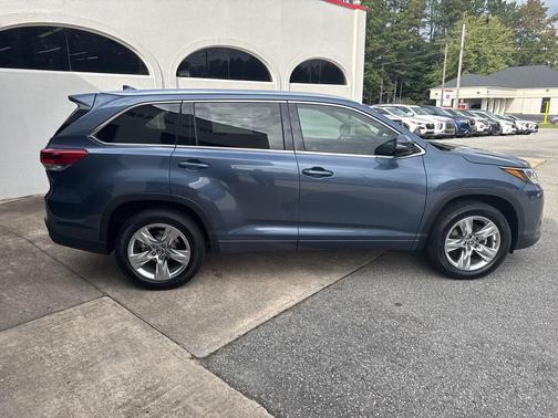2017 Toyota Highlander Limited