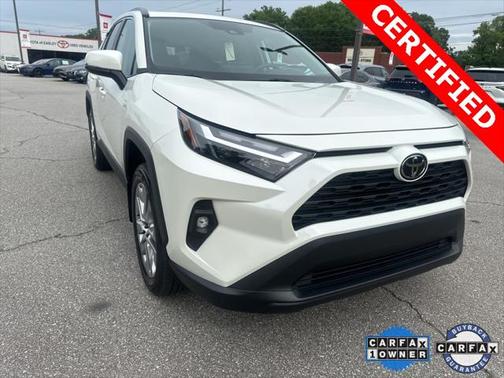 2022 Toyota RAV4 XLE Premium