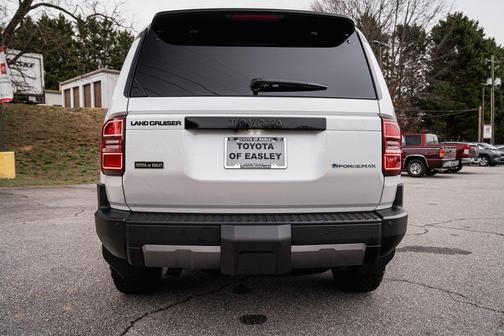 2025 Toyota Land Cruiser Base