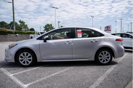 2025 Toyota Corolla Hybrid SE