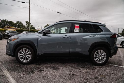 2026 Toyota Corolla Cross LE