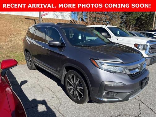 2022 Honda Pilot Touring 8-Passenger