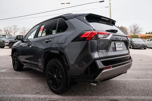 2025 Toyota RAV4 Hybrid SE