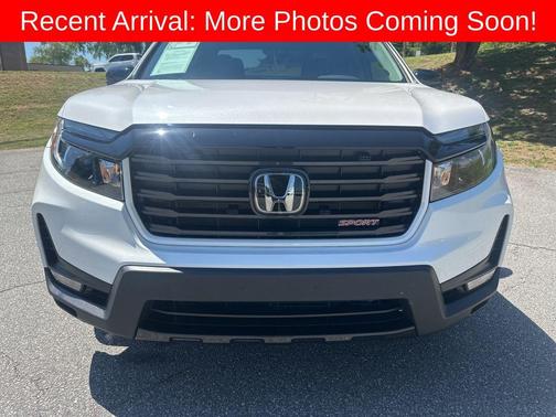 White 2023 Honda Ridgeline Sport