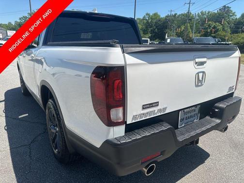 White 2023 Honda Ridgeline Sport